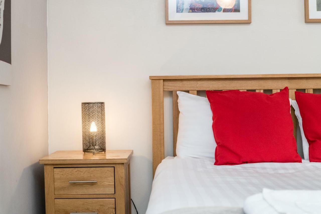 Host & Stay - York Place Apt Ливърпул Екстериор снимка