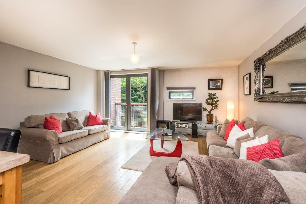 Host & Stay - York Place Apt Ливърпул Екстериор снимка