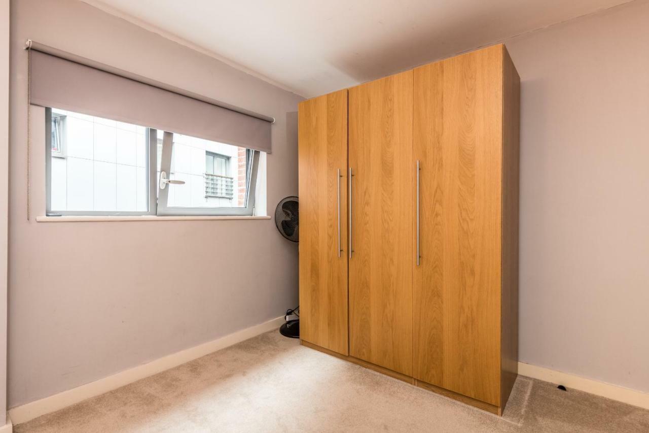 Host & Stay - York Place Apt Ливърпул Екстериор снимка