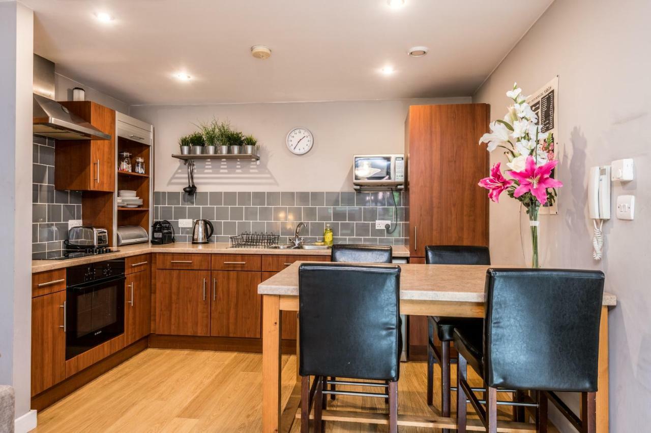 Host & Stay - York Place Apt Ливърпул Екстериор снимка
